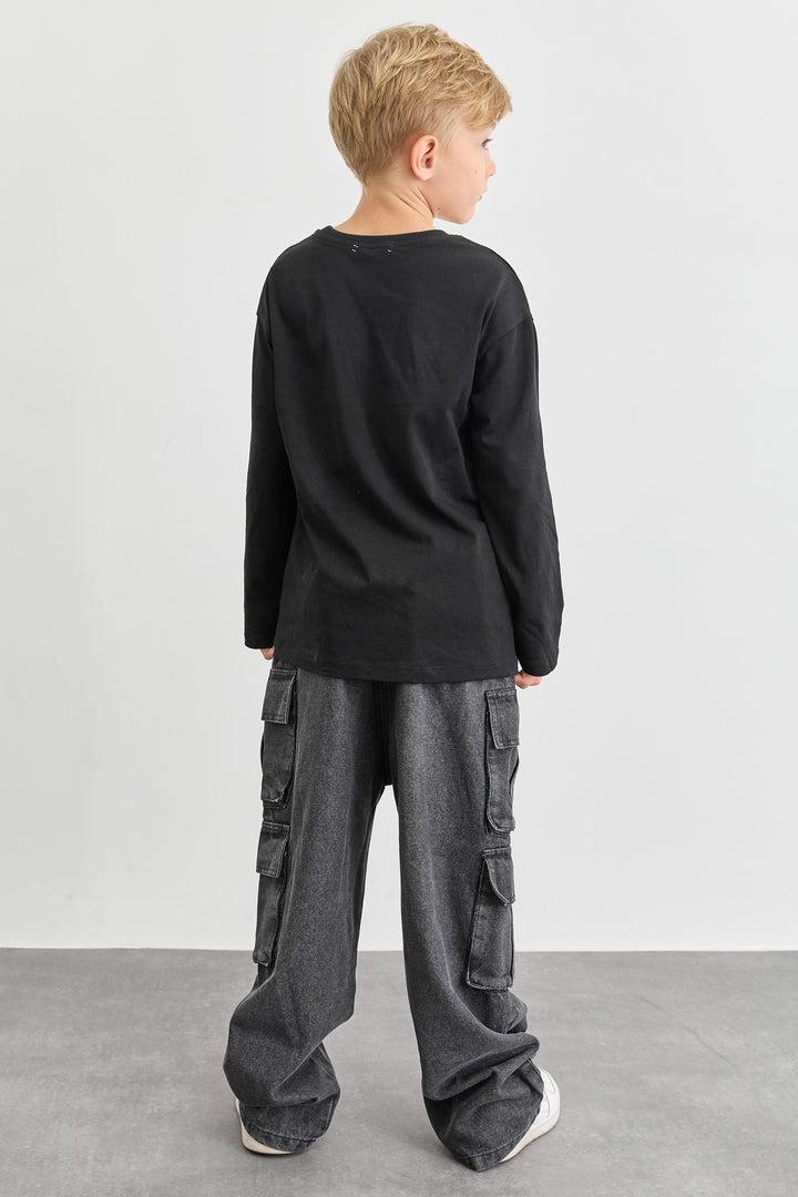 טי שירט אוברסייז שרוול ארוך בשילוב רקמה | שחור