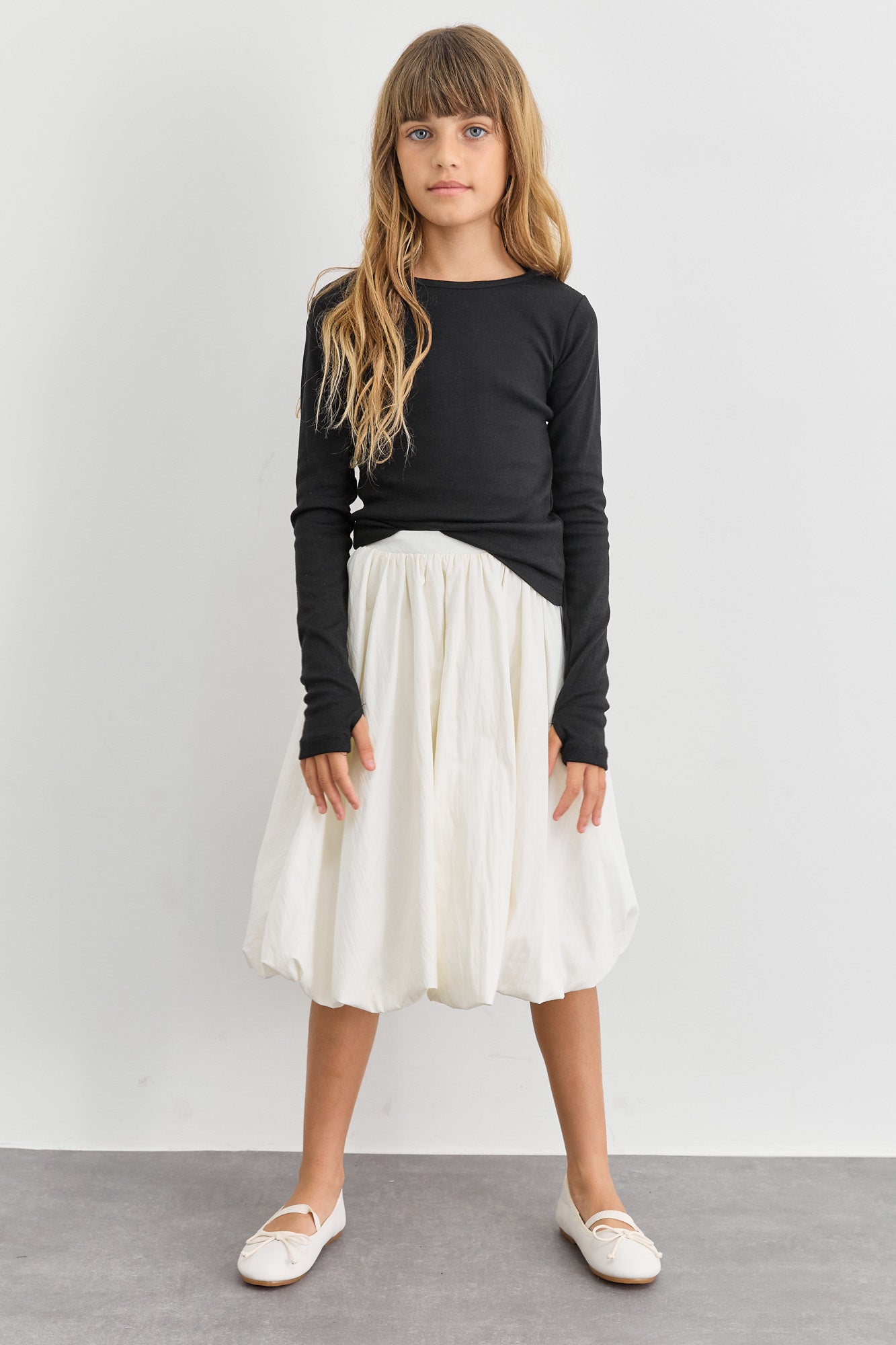 חולצת בייסיק צווארון ניקי ושרוול כפפה | שחור