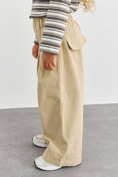 מכנסי דריל בגזרה ישרה וגומי במותן | בז'