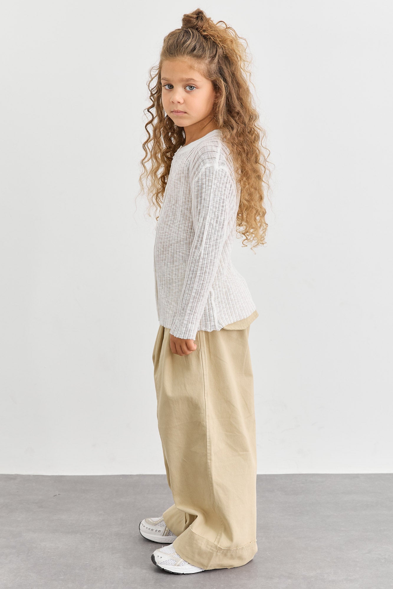 קרדיגן כפתורים מבד סריג מחורר | לבן