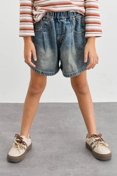 מכנסי ג'ינס קצרים בשילוב תיפורים | ג'ינס