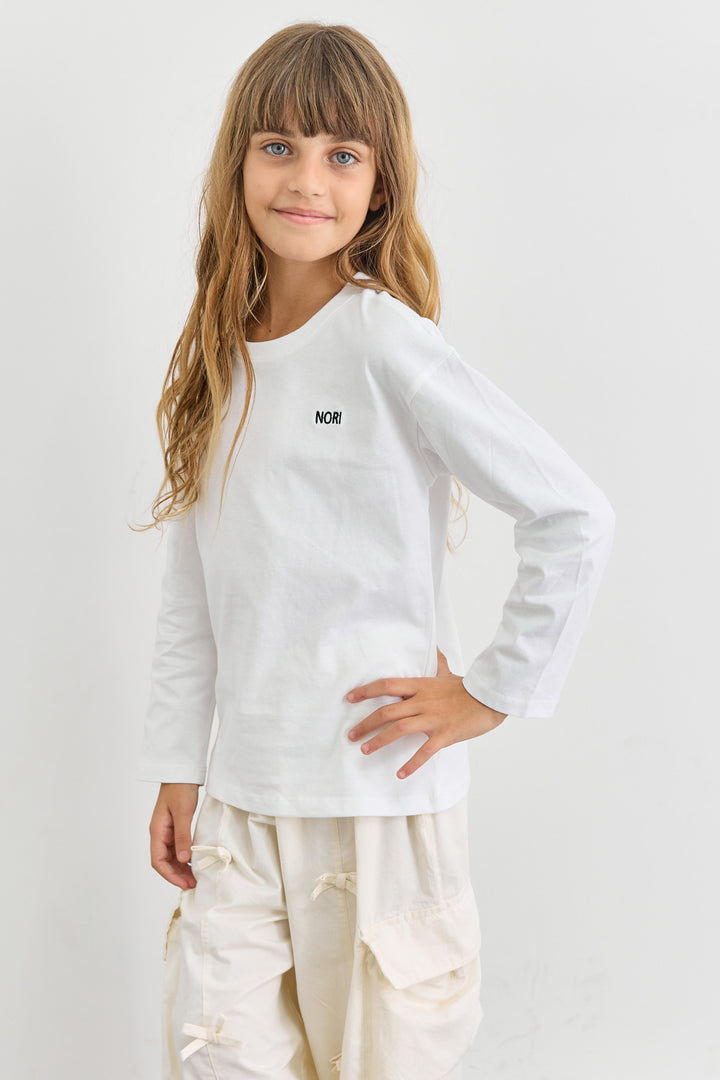 טי שירט אוברסייז שרוול ארוך בשילוב רקמה | לבן
