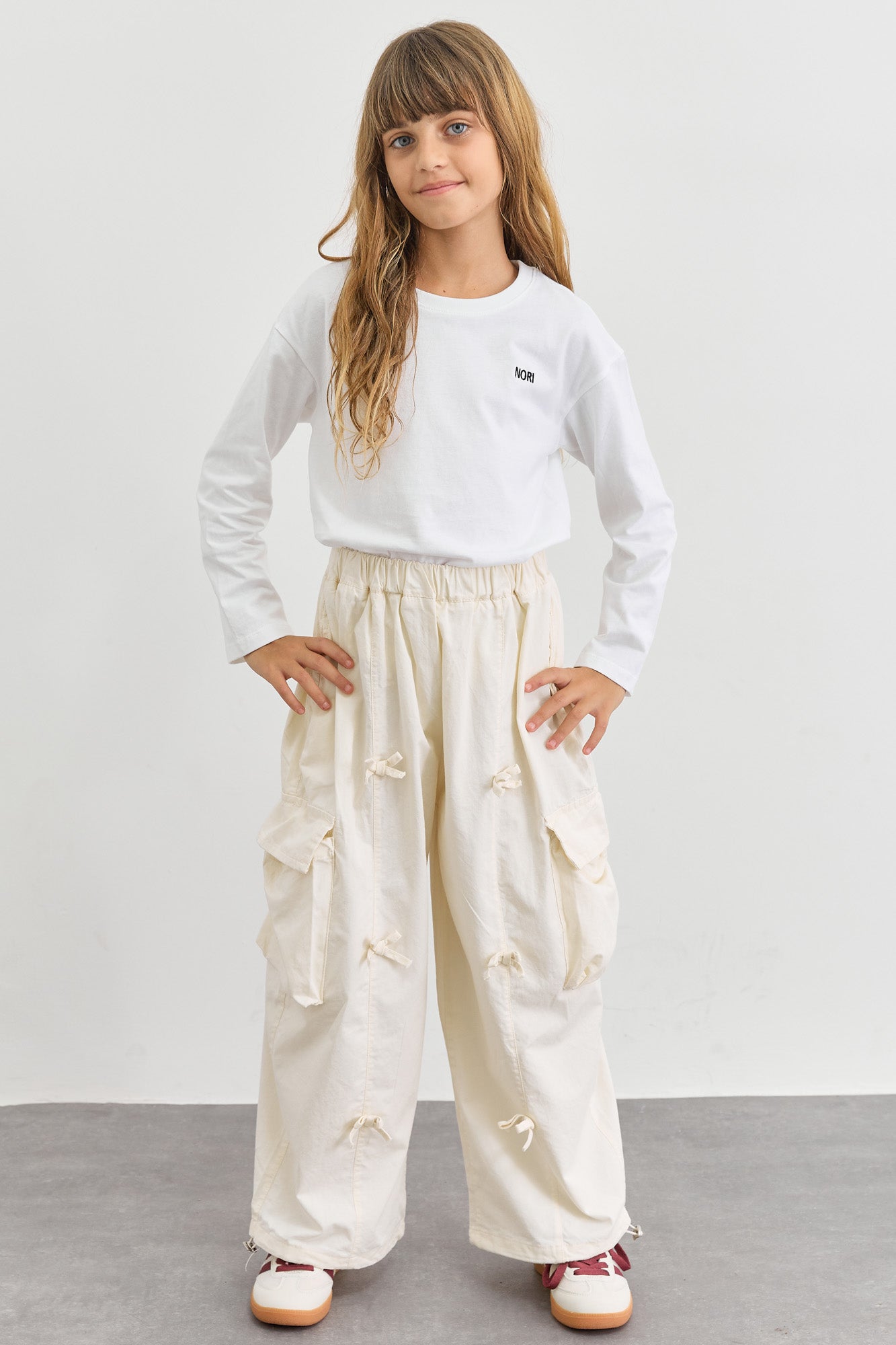 מכנסי דגמ"ח דיטיילז פפיונים וסיומת גומי | קרם