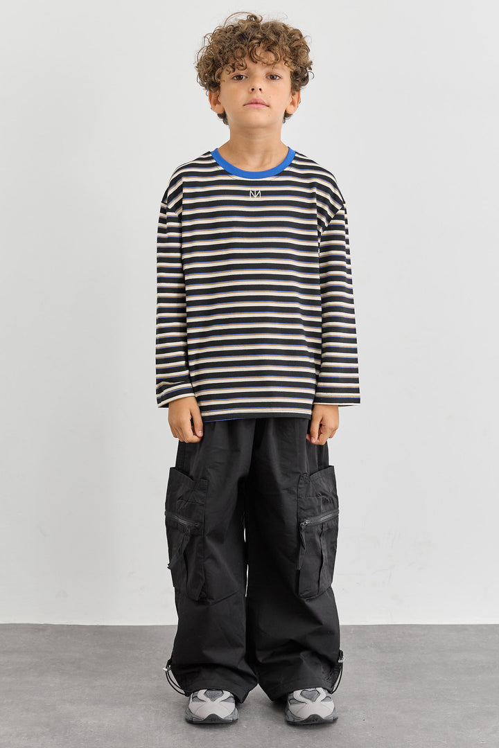 חולצת פסים עם צווארון מובלט ולוגו | שחור