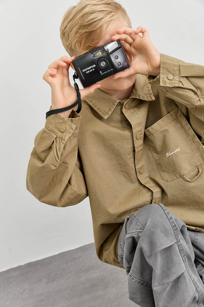 מכופתרת אוברסייז בשילוב רקמה | חום