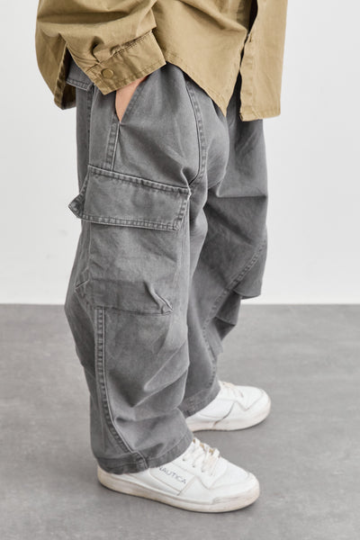 מכנסי דריל גזרת בלון בשילוב כיסים | אפור