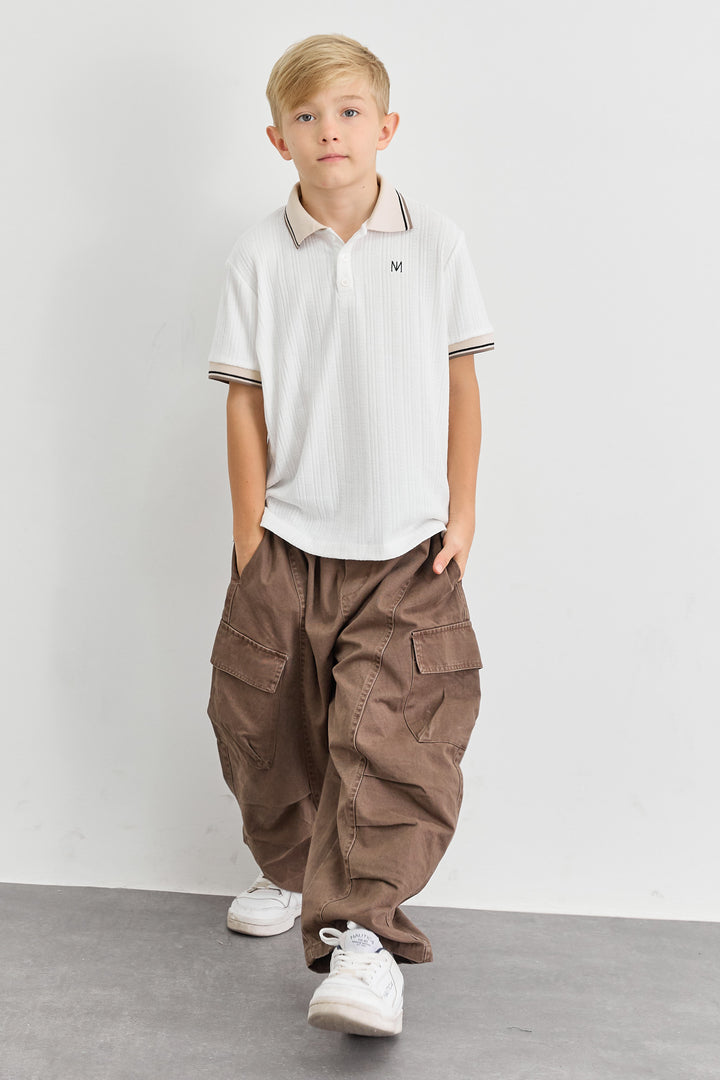 טי שירט פולו עם צווארון וכפתורים | לבן