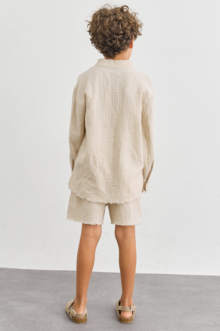 חליפת טטרה מכופתרת ושורטס בסיומת פרומה | בז'