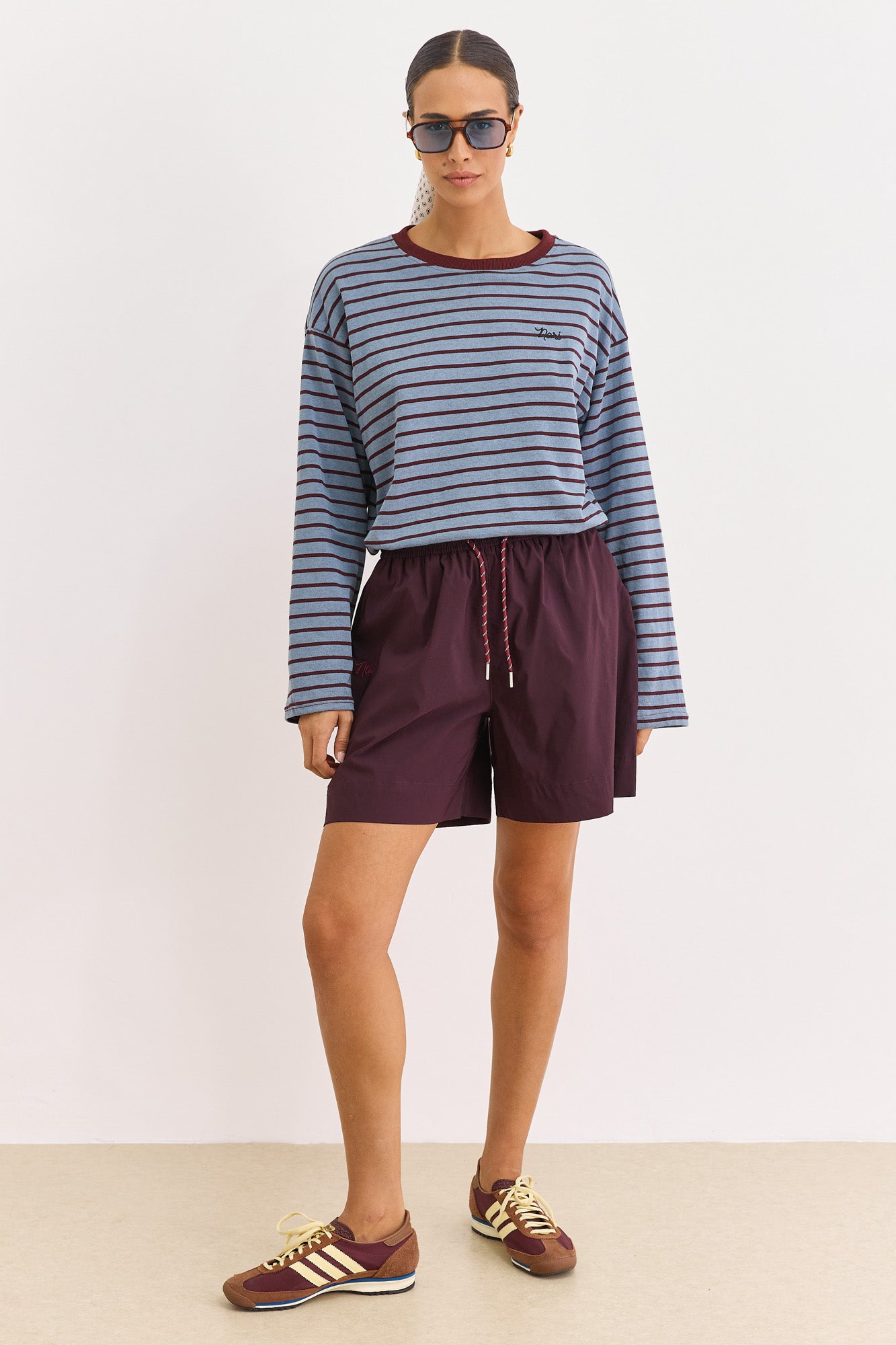 חולצת פסים טים גזרת אוברסייז | כחול/בורדו