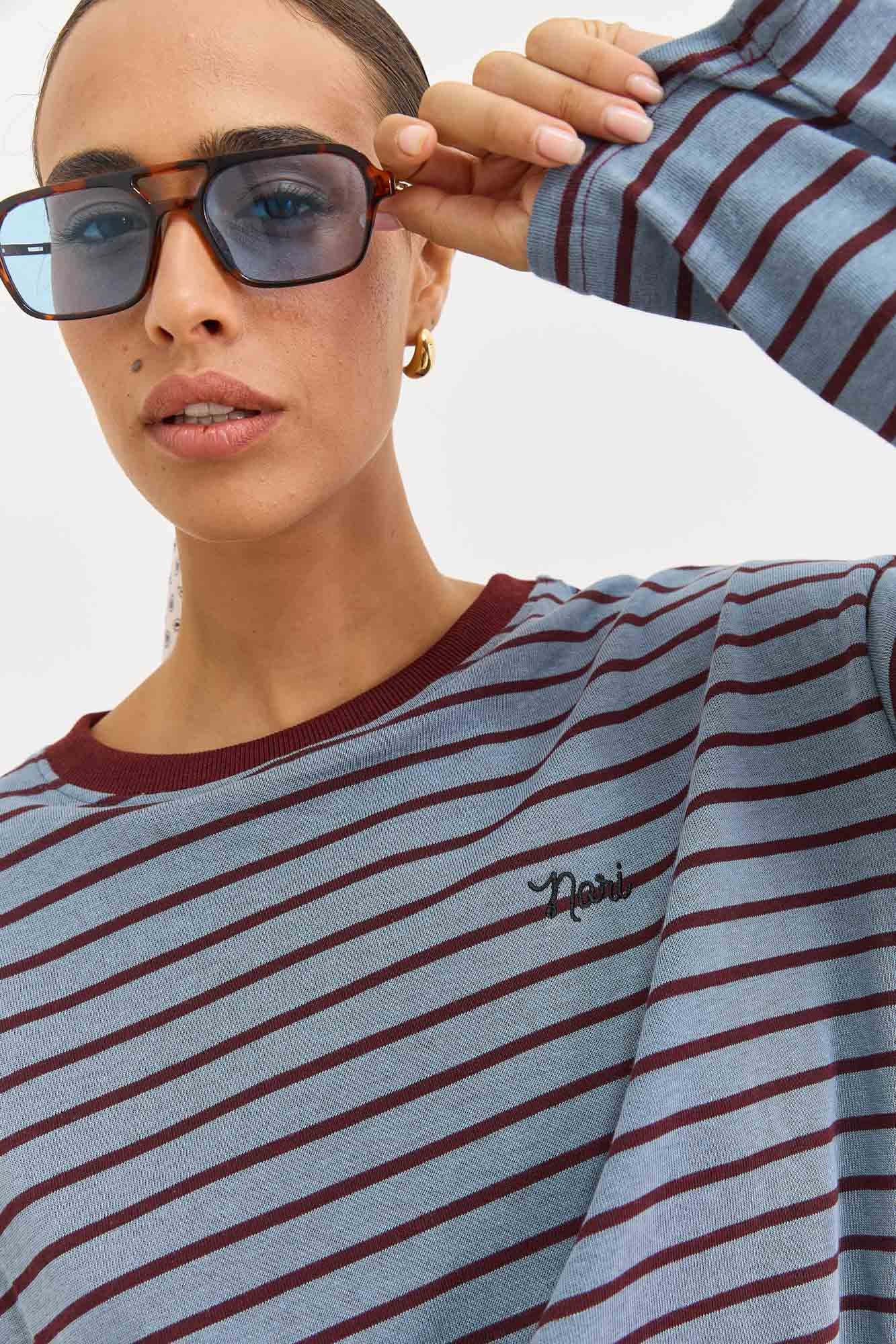 חולצת פסים טים גזרת אוברסייז | כחול/בורדו