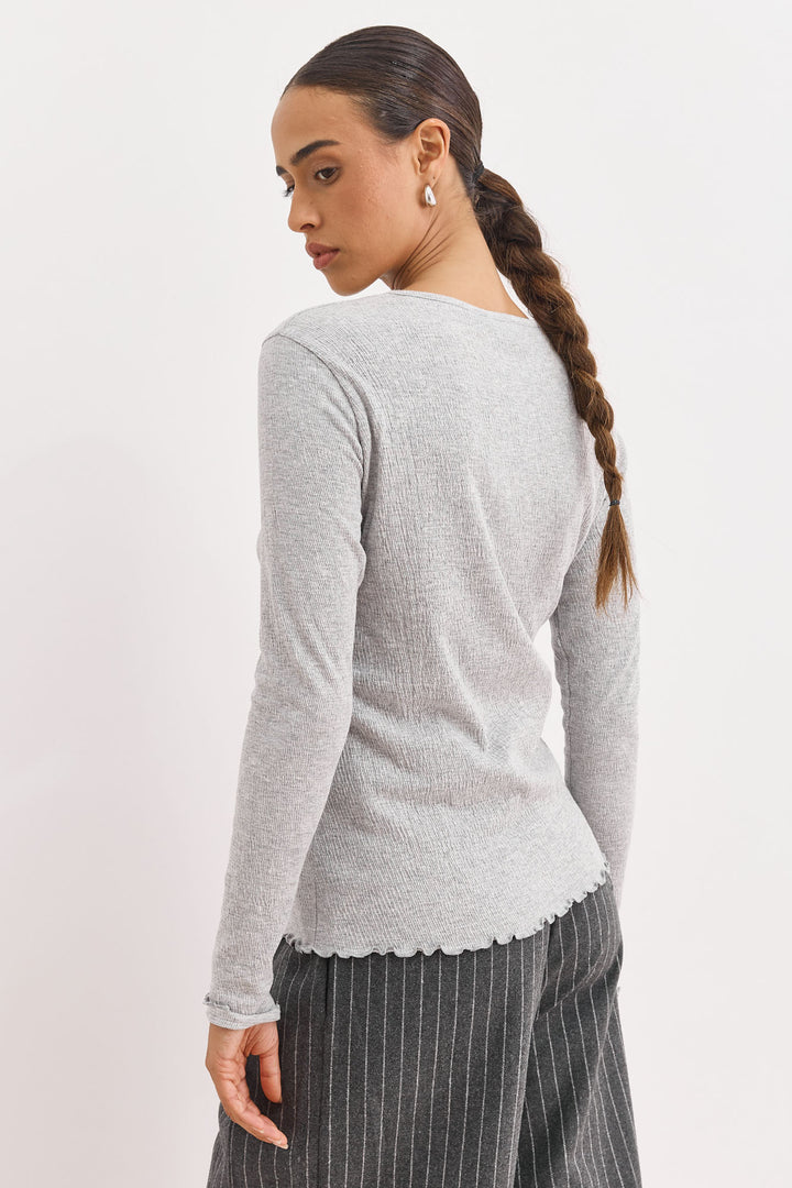 חולצת בייסיק אמנדה סיומת בייבילוק | אפור בהיר