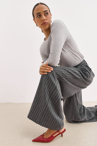 נעל עקב ברוקלין דיטייל כיווצים | בורדו