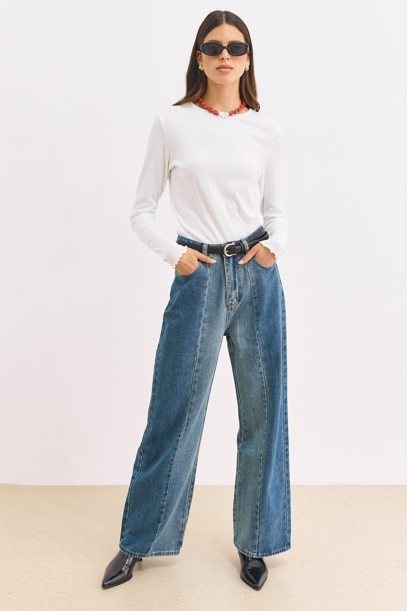 חולצת בייסיק אמנדה סיומת בייבילוק | לבן