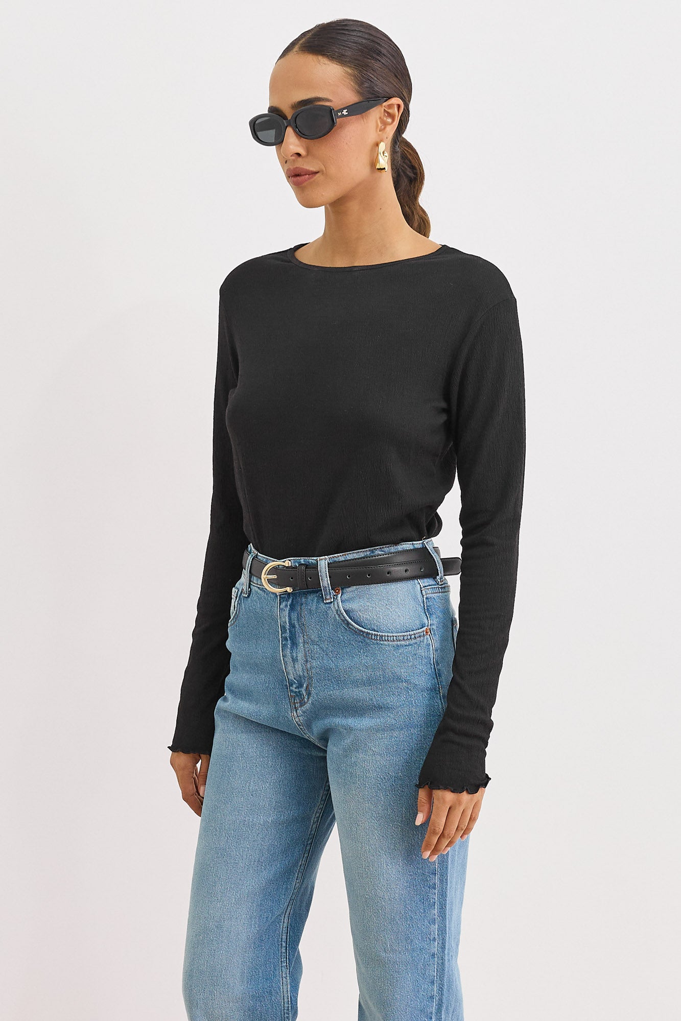 חולצת בייסיק אמנדה סיומת בייבילוק | שחור