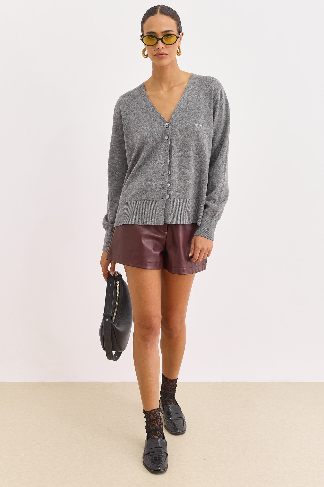 גרבי גרייס בד תחרה | שחור