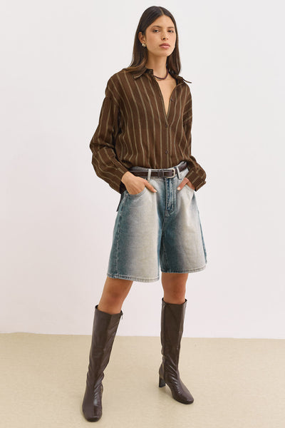 ג'ינס ברמודה בראד עם אפקט שטיפה |  ג׳ינס