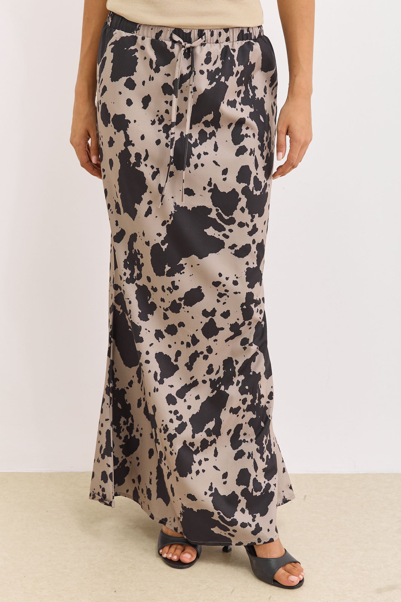 חצאית מקסי ליאן בשילוב פרינט | בז'/שחור