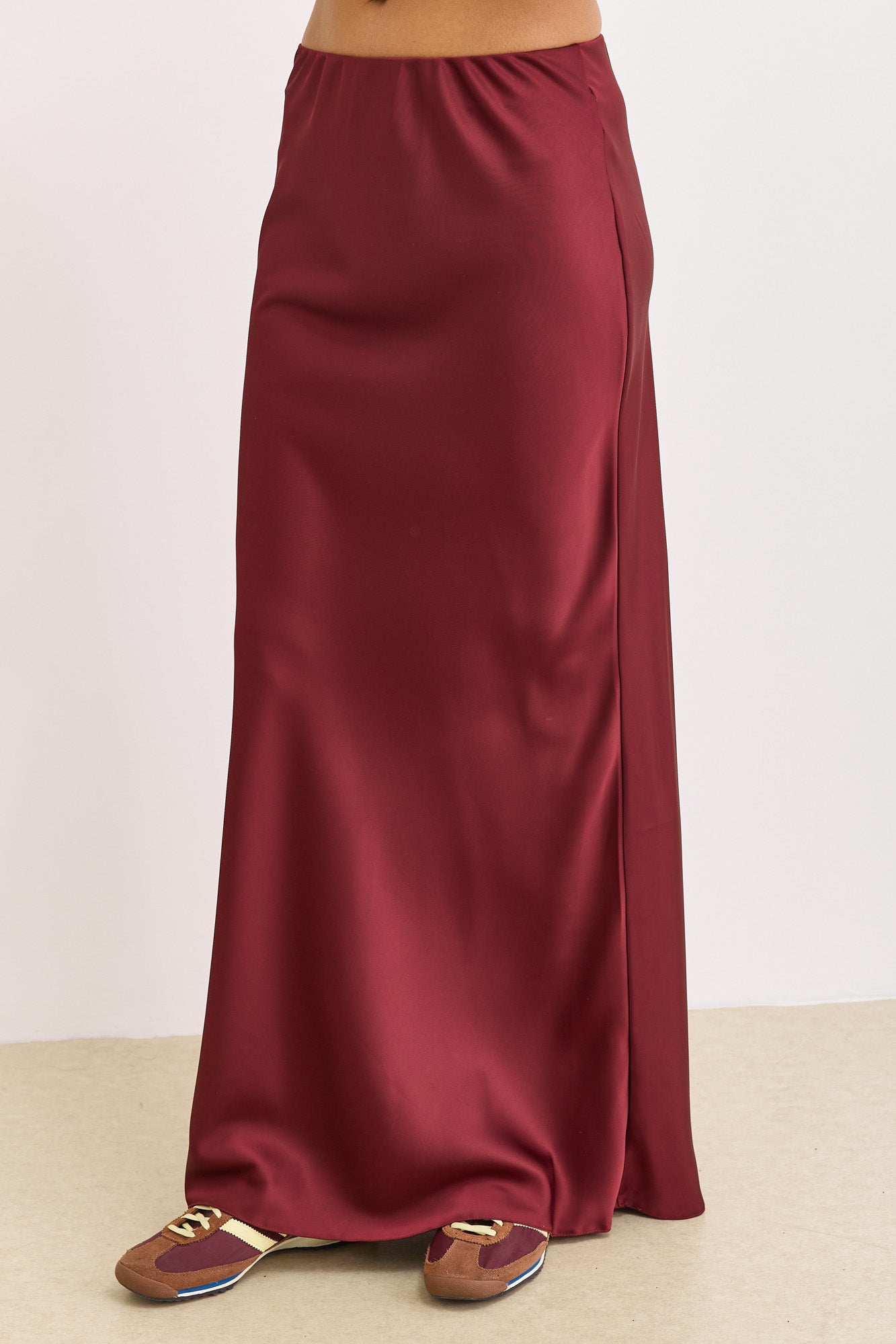 חצאית מלורי סאטן אורך מקסי | בורדו