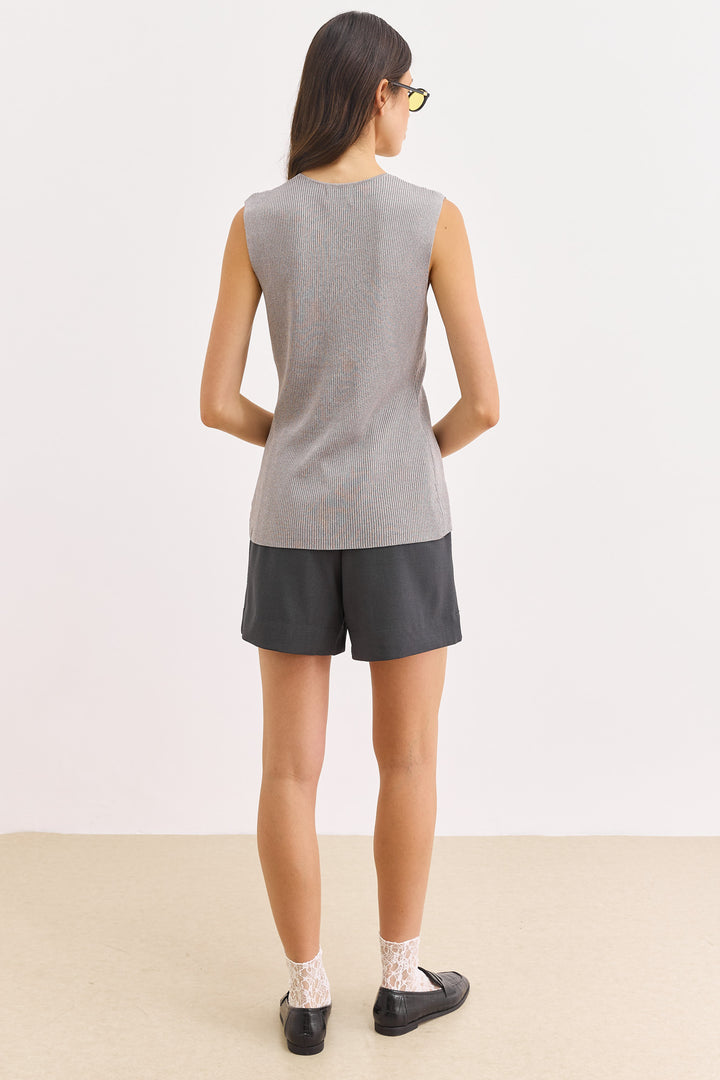 ווסט סריג קיטון בשילוב לייבל | אפור