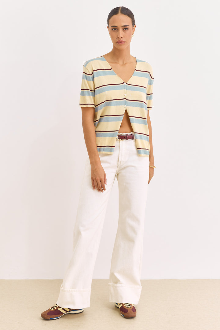 חגורת דמוי עור קלארו תיפורים בולטים | בורדו