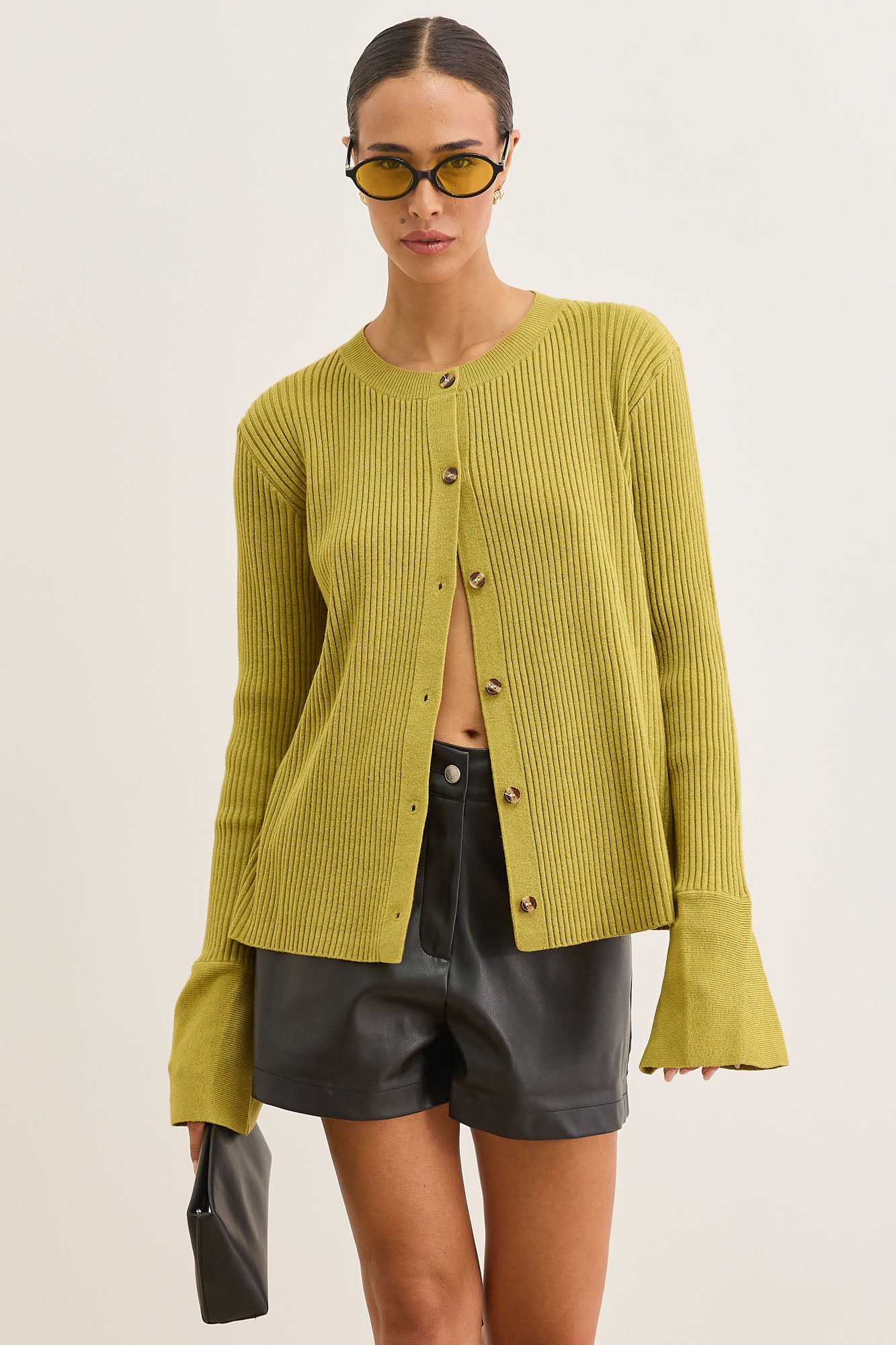 סריג כפתורים ליאנה שרוולים רחבים | ירוק