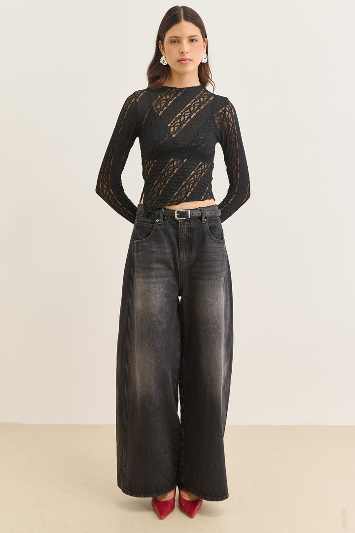 חולצת טינה בד תחרה | שחור