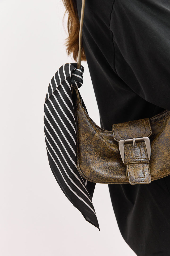 מטפחת סקוואר משי | שחור/לבן