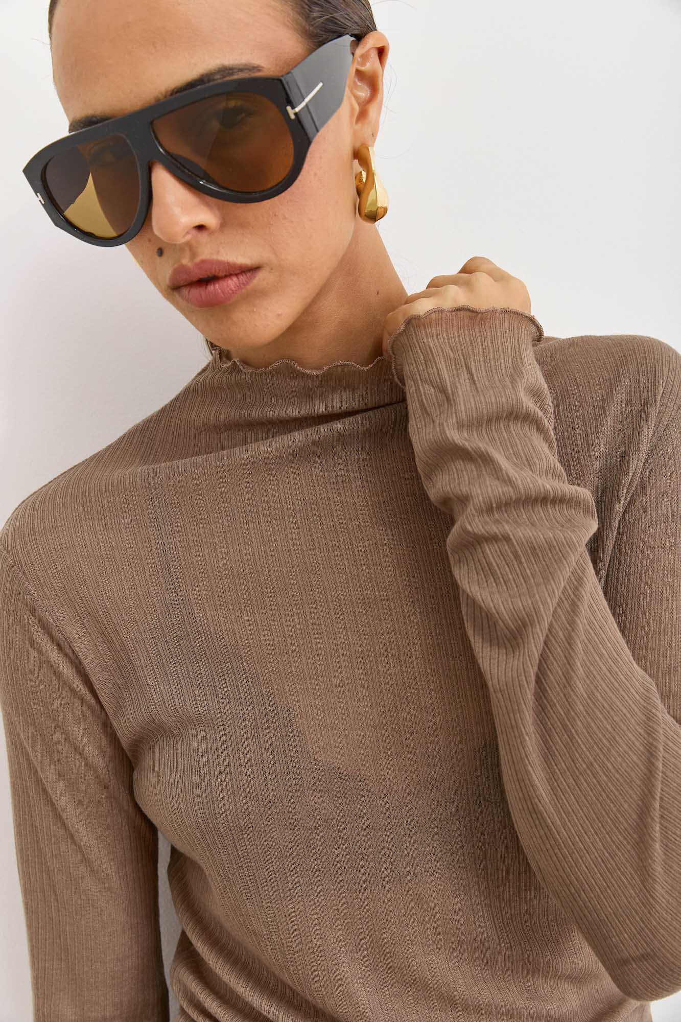 חולצת גולף סלסט בד שקפקף | חום