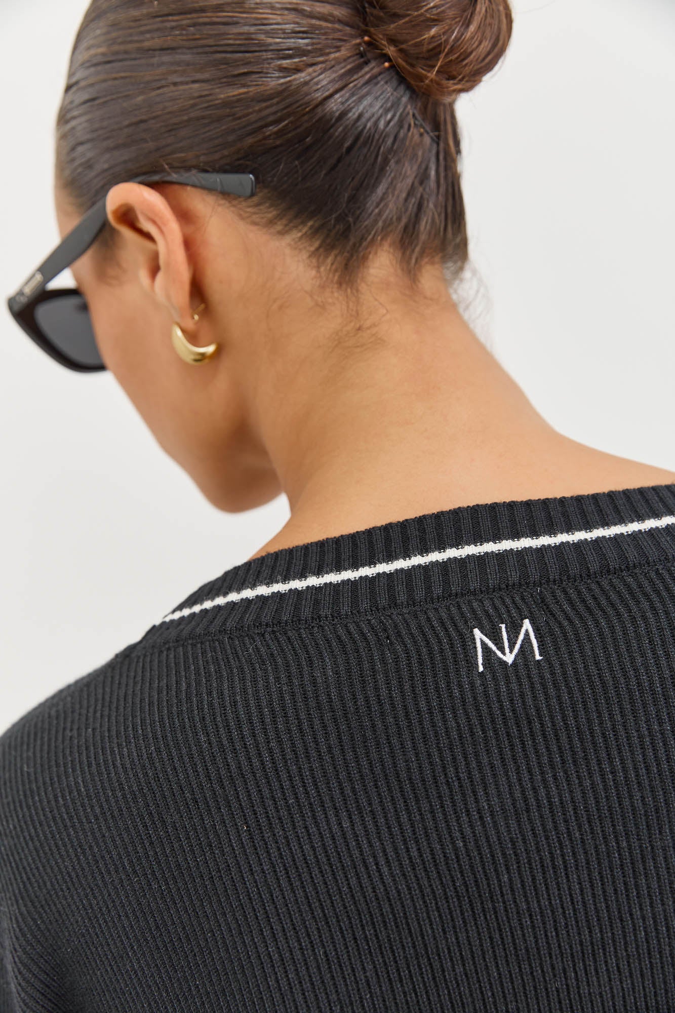 קרדיגן סריג אלאיה בשילוב כיסים |  שחור/לבן