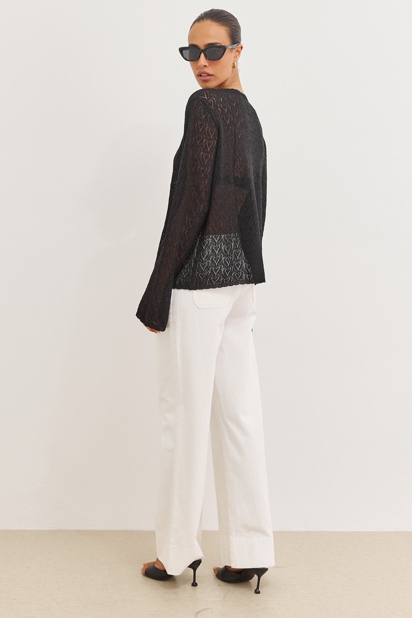 קרדיגן סריג טרייסי דוגמת לבבות | שחור