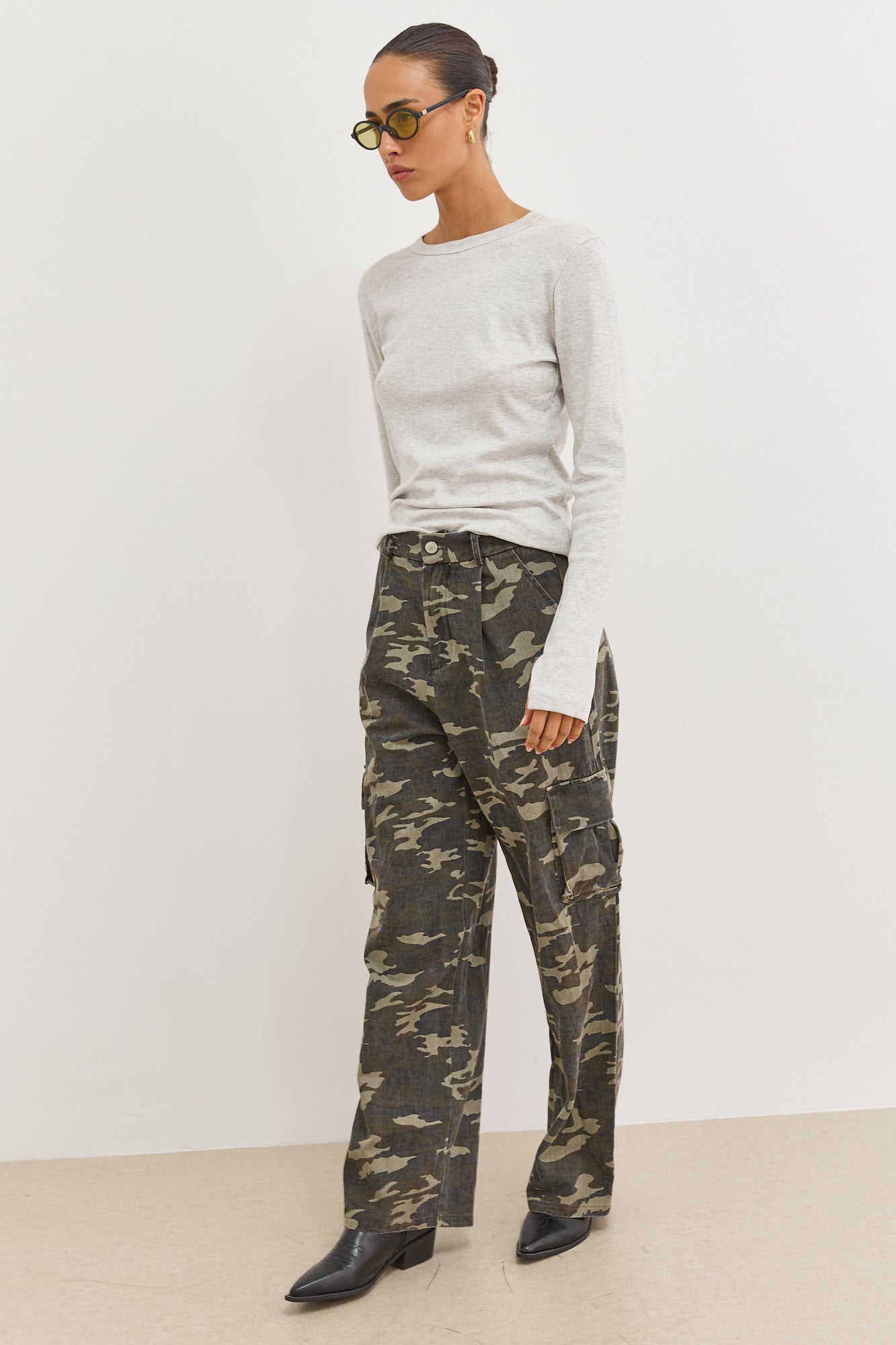 חולצת בייסיק לני שרוול כפפה | אפור בהיר