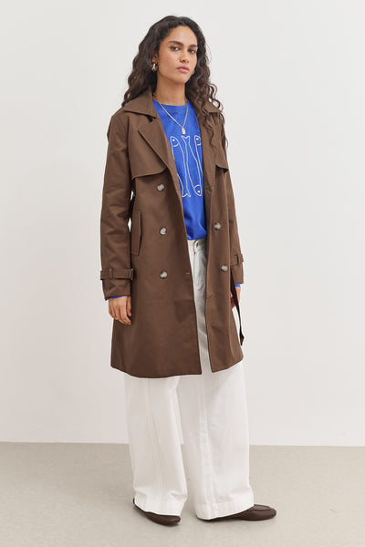 מעיל טראנץ' אלכסיס בשילוב רקמת לוגו | חום