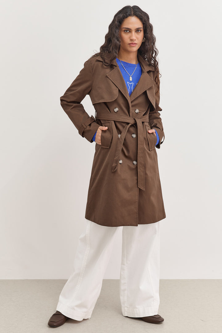 מעיל טראנץ' אלכסיס בשילוב רקמת לוגו | חום