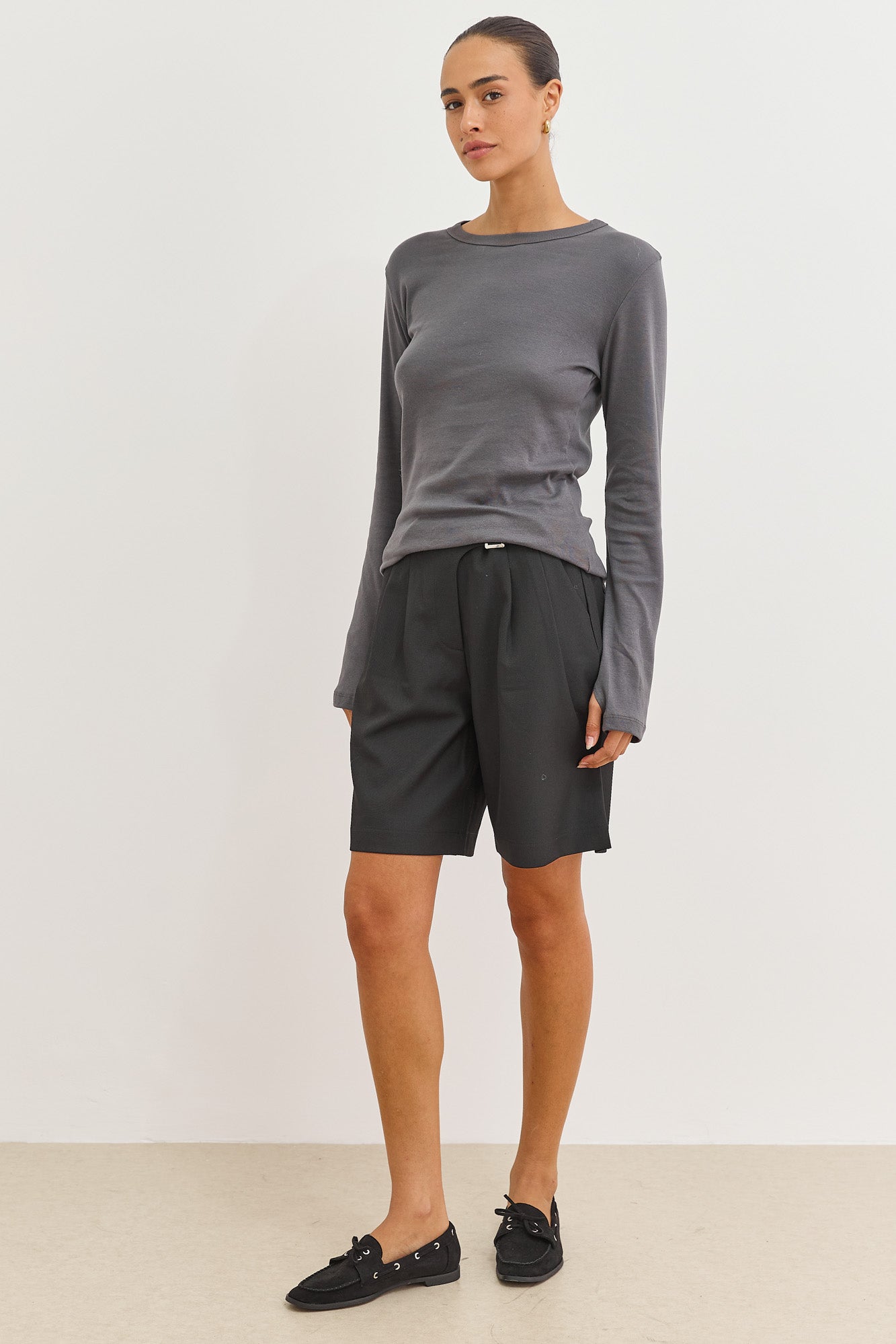 חולצת בייסיק לני שרוול כפפה | אפור כהה