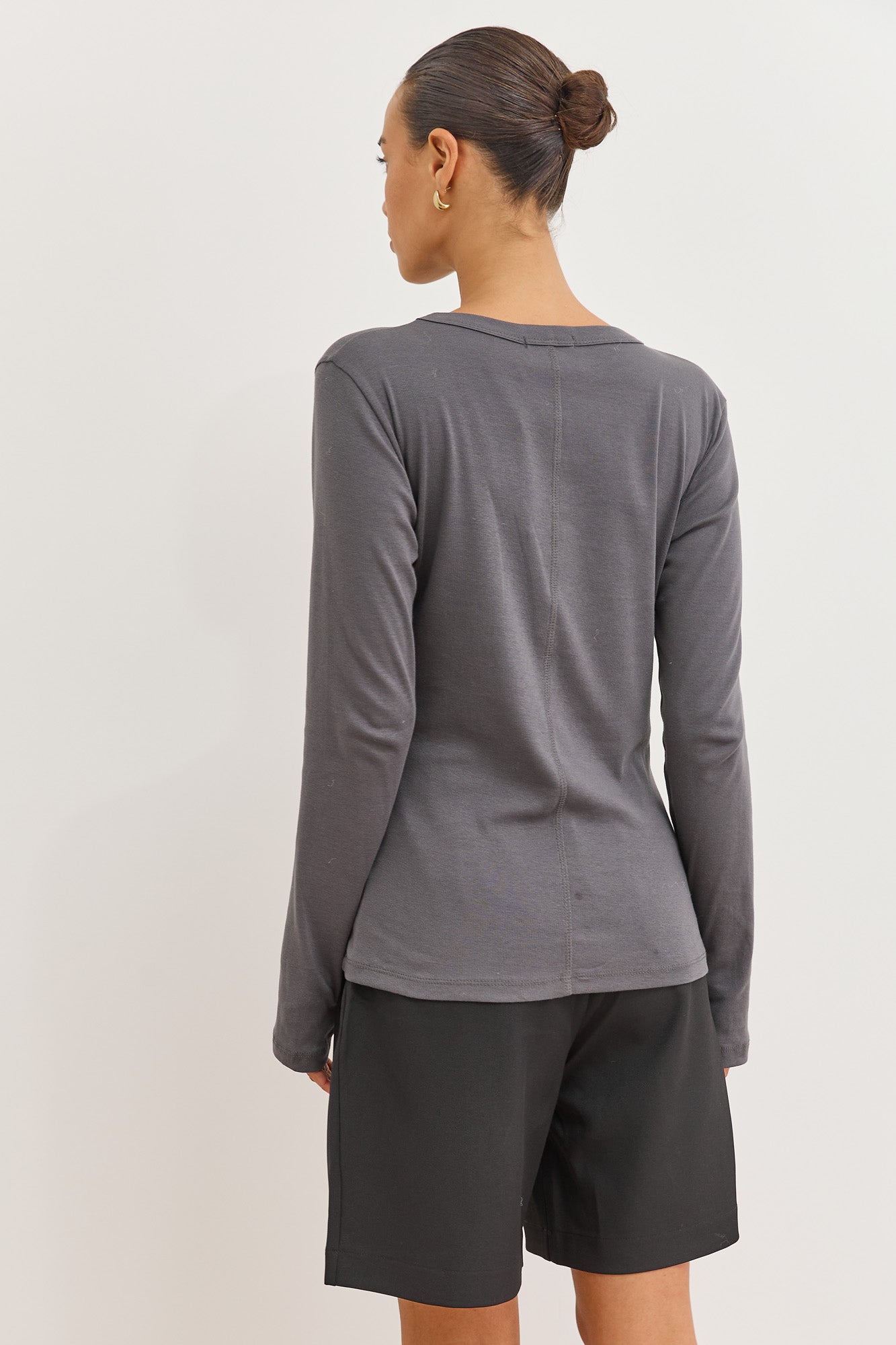 חולצת בייסיק לני שרוול כפפה | אפור כהה