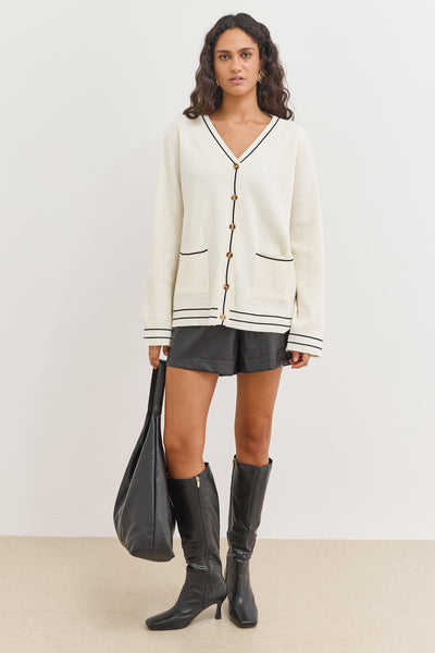 קרדיגן סריג אלאיה בשילוב כיסים | קרם/שחור