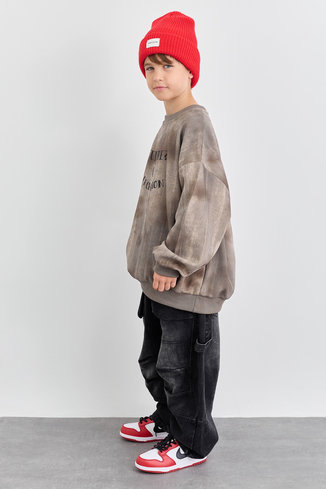 סוויטשירט אוברסייז טאי דאי עם פרינט | חום