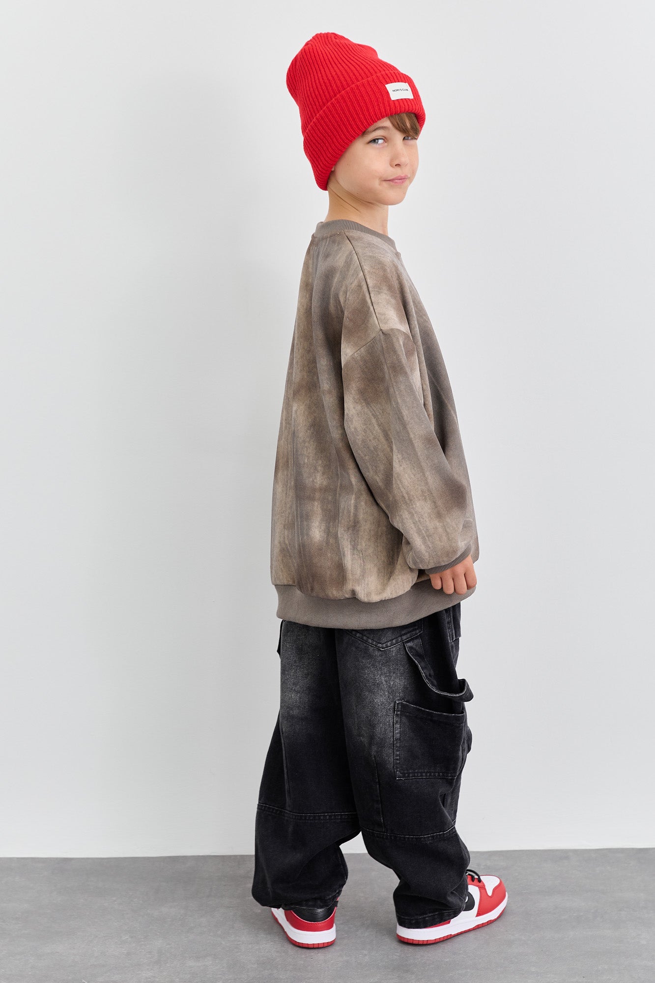 סוויטשירט אוברסייז טאי דאי עם פרינט | חום