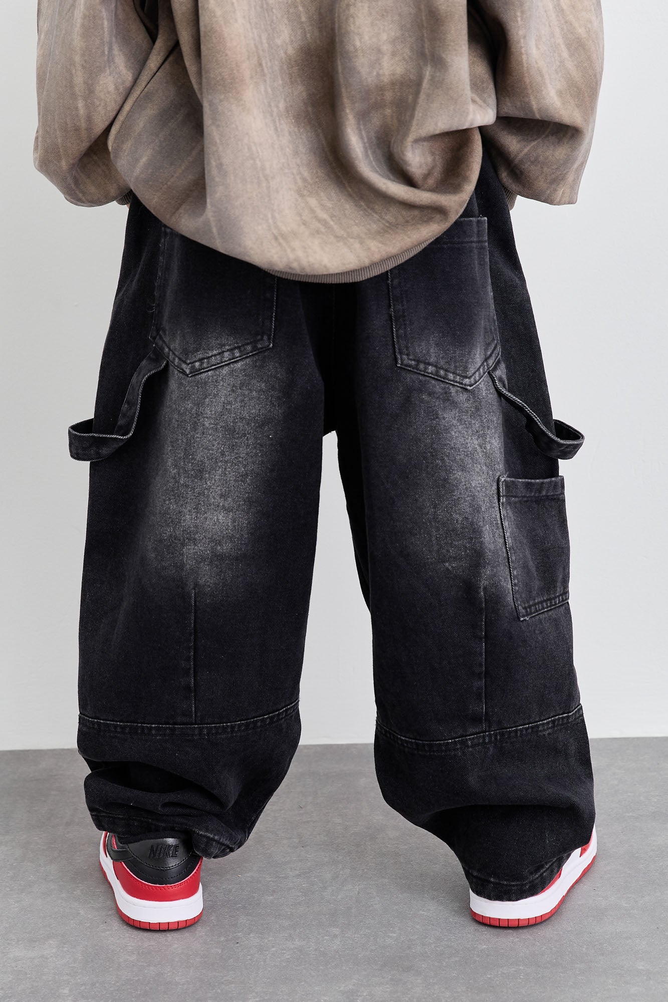 ג'ינס דגמ"ח משופשף עם גומי | שחור