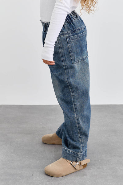 ג'ינס משופשף בגזרה ישרה וגומי במותן | ג'ינס