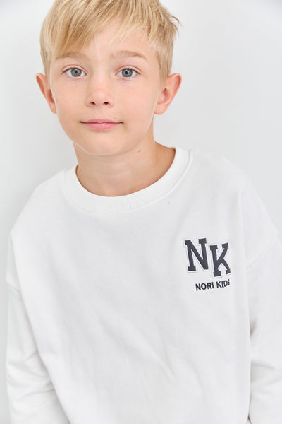 סווישירט פרנץ' טרי NK בשילוב פאץ' | לבן