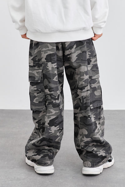 מכנסי דגמ"ח גריי קמופלאז' גזרת אוברסייז | אפור