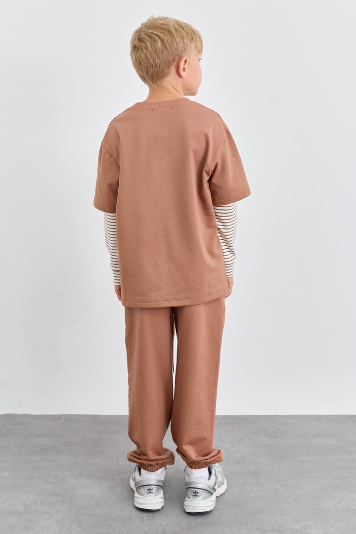 חליפת שני חלקים טי שירט שרוול ארוך בד משולב ומכנסי בלון | בז'