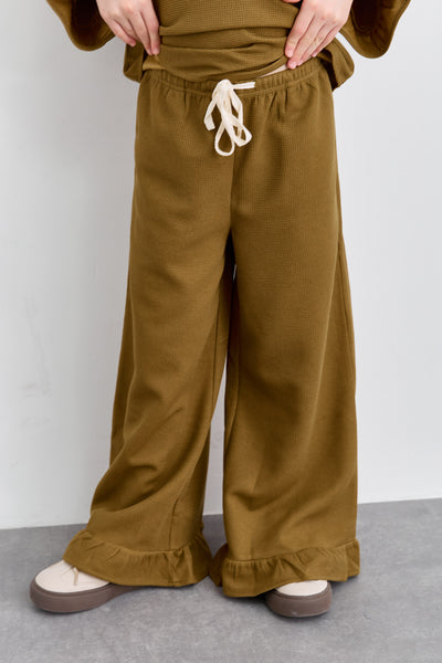 חליפת שני חלקים מבד וופל סיומת פפלום | חום