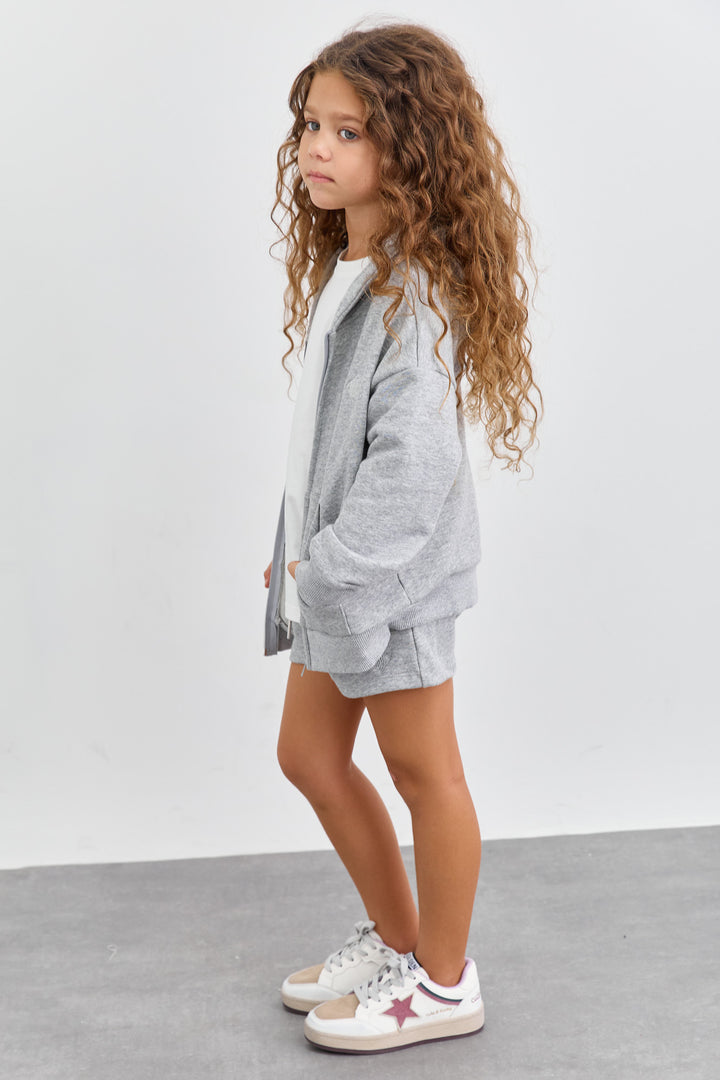 סט אוברסייז קפוצ'ון עם רוכסן ומכנסיים קצרים | אפור