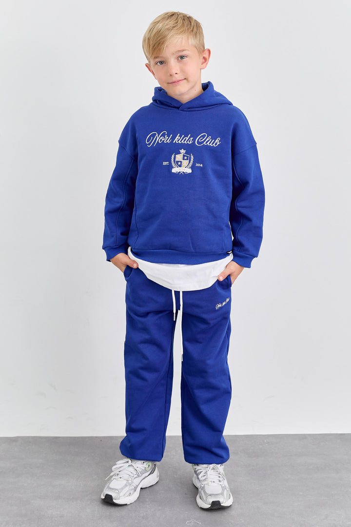 חליפת KIDS CLUB גזרת אוברסייז בשילוב רקמה | כחול