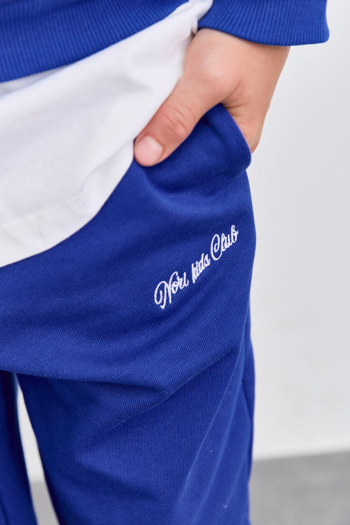 חליפת KIDS CLUB גזרת אוברסייז בשילוב רקמה | כחול