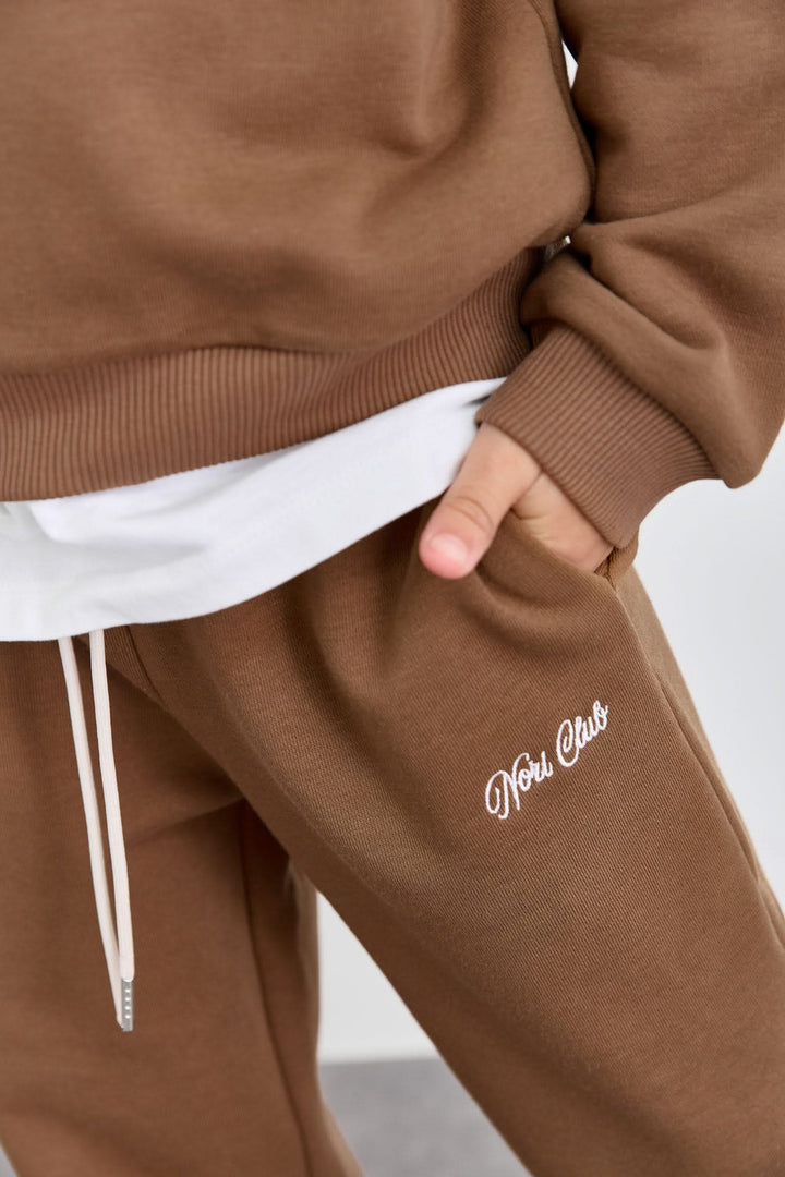 חליפה מבד פרנץ' טרי סווטשירט גולף עם רוכסן ומכנסי בלון | חום