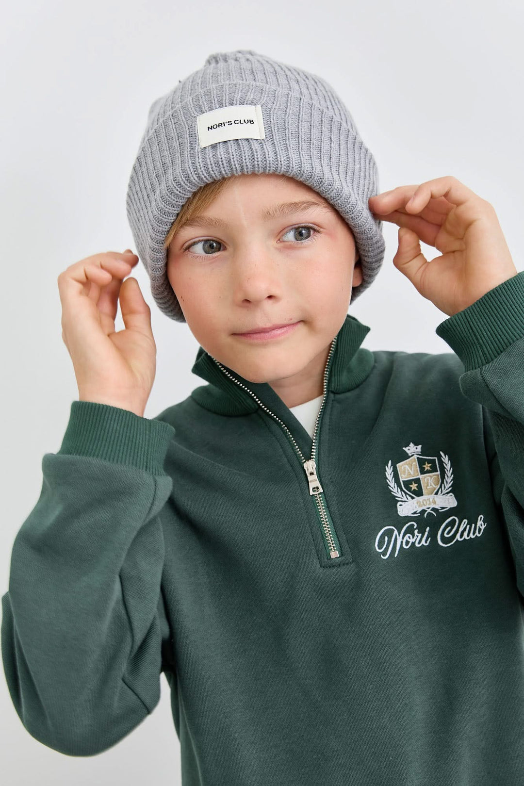 חליפה מבד פרנץ' טרי סווטשירט גולף עם רוכסן ומכנסי בלון | ירוק