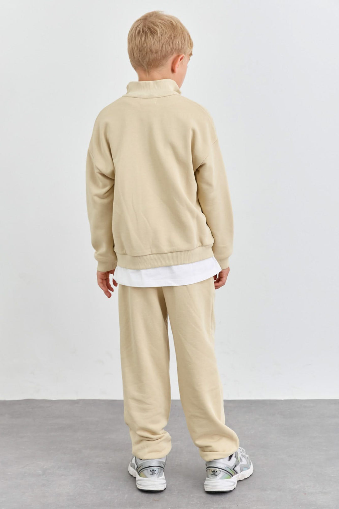 חליפה מבד פרנץ' טרי סווטשירט גולף עם רוכסן ומכנסי בלון | בז'